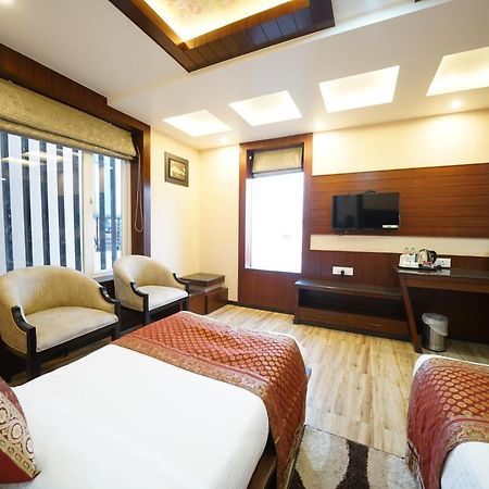 Square Inn Hotel,Varanasi Esterno foto