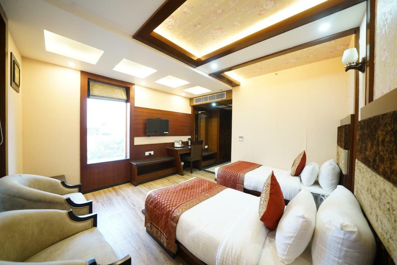 Square Inn Hotel,Varanasi Esterno foto